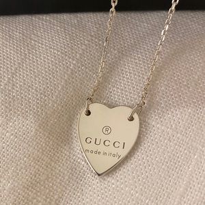 Gucci “blind for love” necklace
